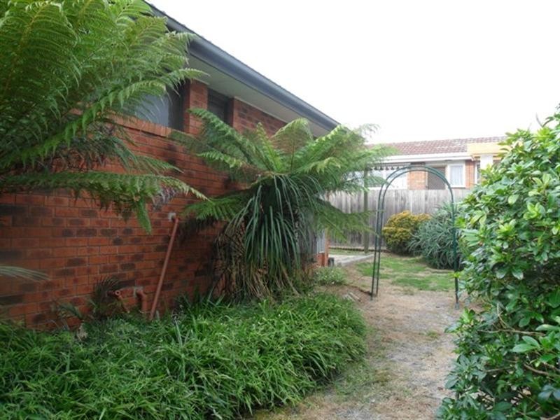 23/99a Athol Road, Springvale South VIC 3172