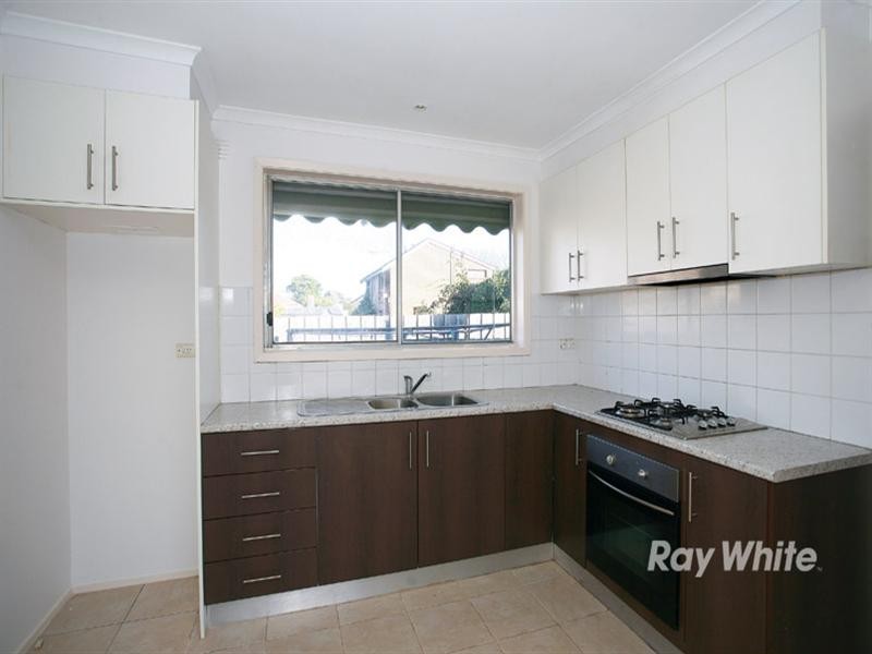 3/4 Stuart Street, Noble Park VIC 3174