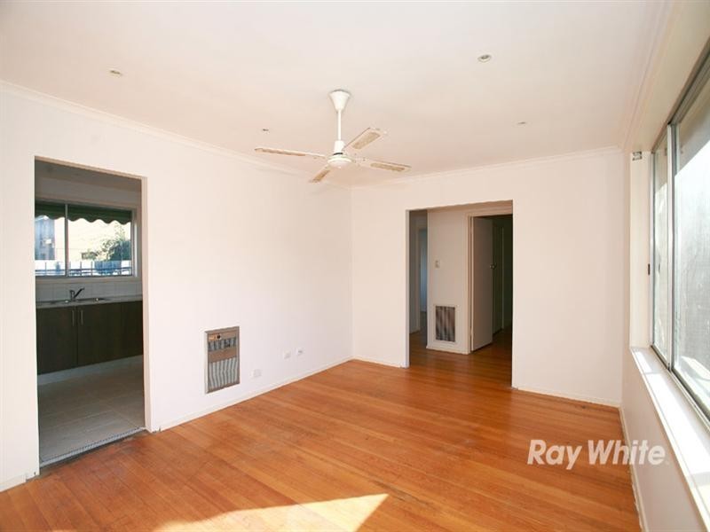 3/4 Stuart Street, Noble Park VIC 3174