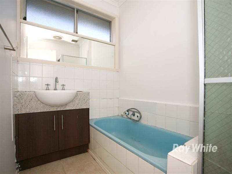 3/4 Stuart Street, Noble Park VIC 3174