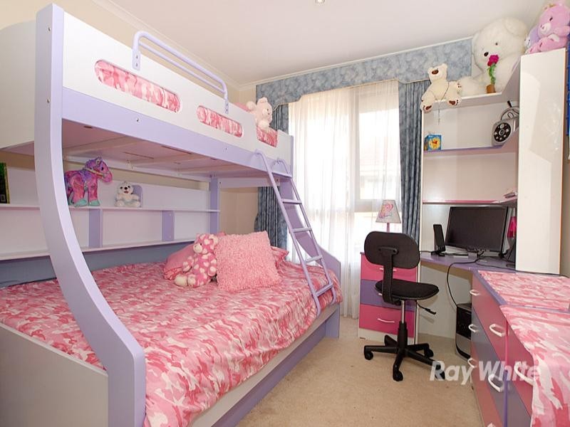 99 Matthew Flinders Avenue, Endeavour Hills VIC 3802