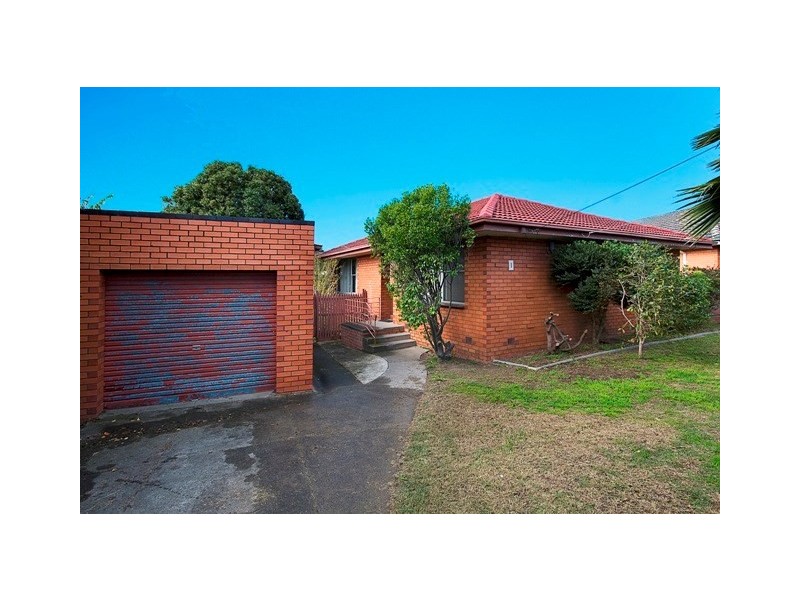 1 Sarona Street, Dandenong VIC 3175