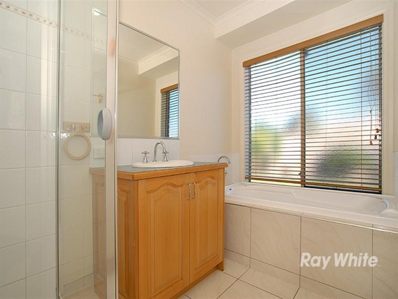 9 Beech Place, Hallam VIC 3803