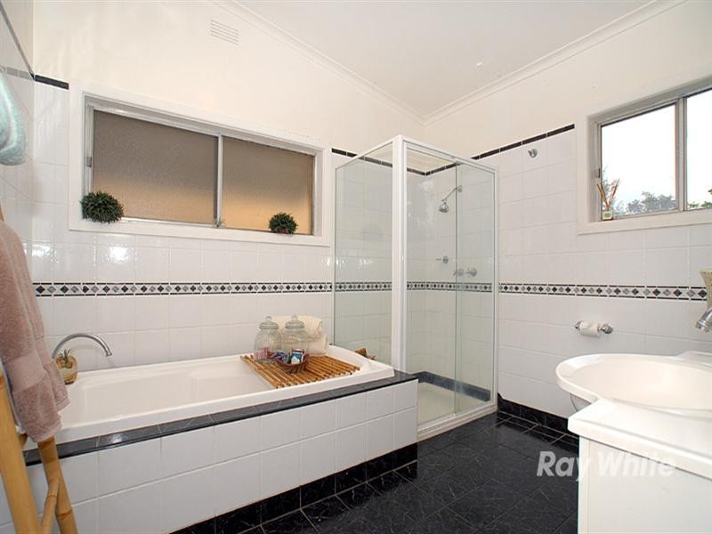 1a Shelford Grove, Dingley Village VIC 3172