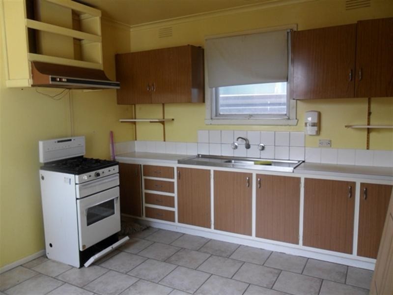 8 Jennifer Street, Noble Park North VIC 3174