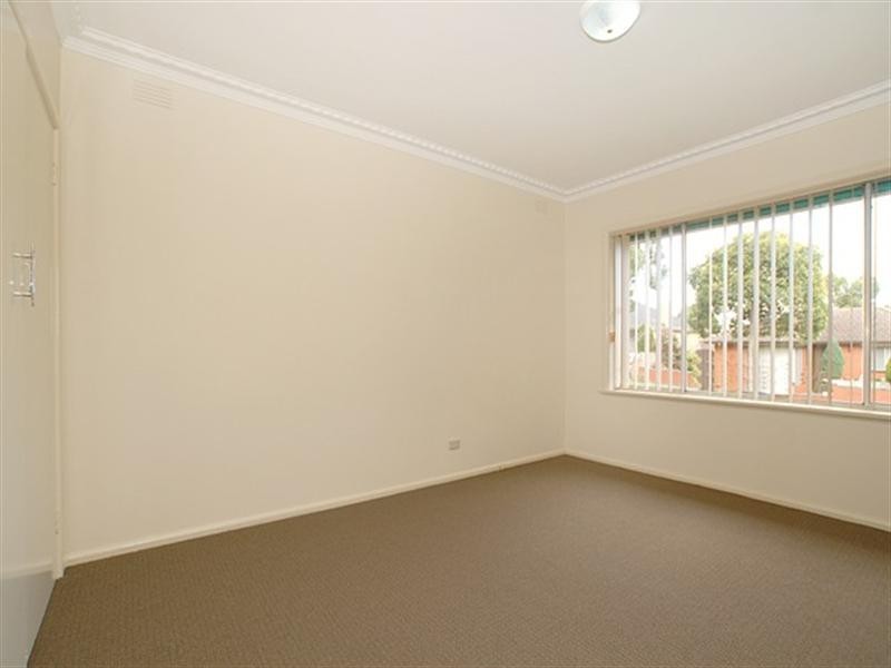 43 Kingswood Crescent, Noble Park North VIC 3174