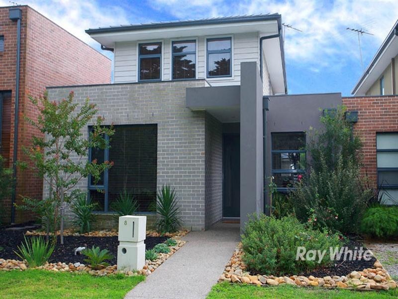 8 Greenview Terrace, Keysborough VIC 3173