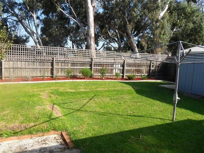 19 Page Close, Noble Park VIC 3174