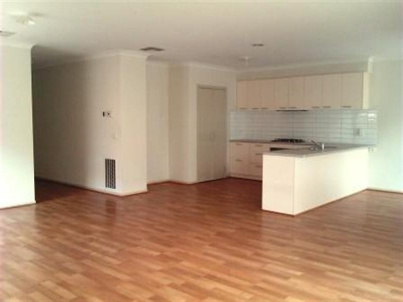 43 Cafardi Boulevard, Keysborough VIC 3173