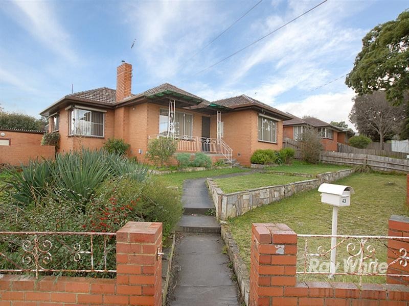 43 Kingswood Crescent, Noble Park North VIC 3174