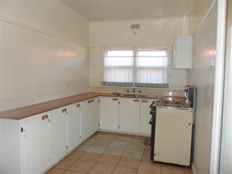 71 Potter Street, Dandenong VIC 3175