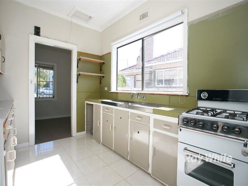 17 Merton Street, Springvale VIC 3171