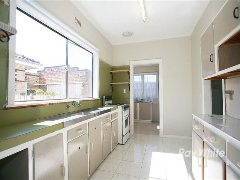 17 Merton Street, Springvale VIC 3171