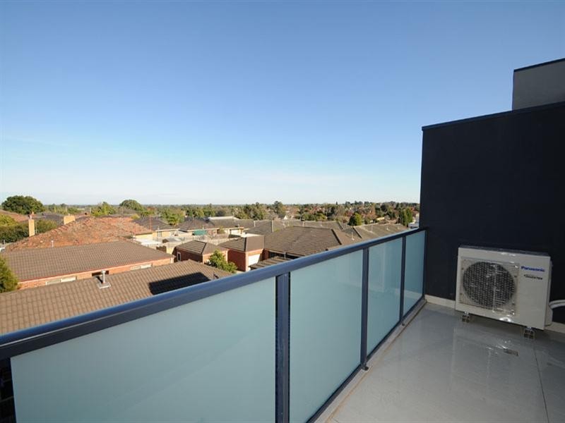 13/161 Princes Highway, Dandenong VIC 3175