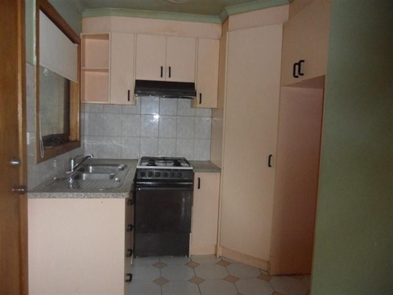 10 Through Road, Noble Park VIC 3174