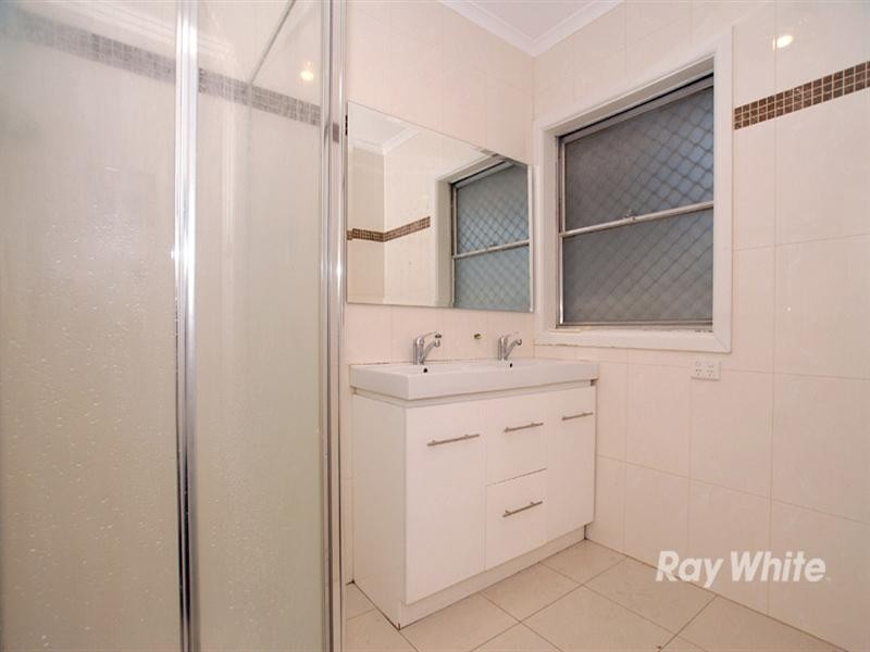 17 Young Street, Springvale VIC 3171