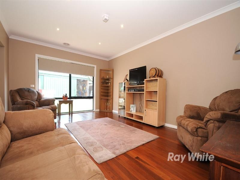 8 Lewis Street, Springvale VIC 3171