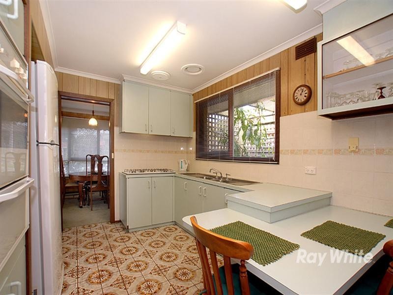 10 Glenelg Street, Dandenong North VIC 3175