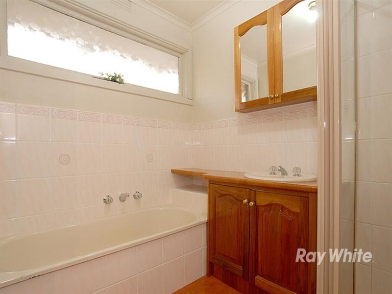 10 Glenelg Street, Dandenong North VIC 3175