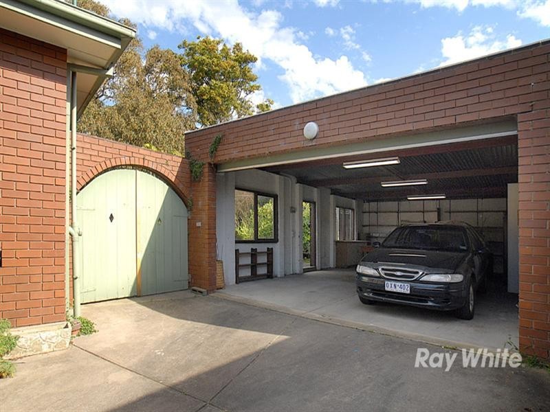 10 Glenelg Street, Dandenong North VIC 3175