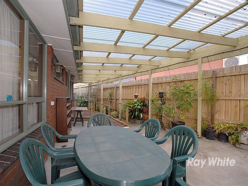 10 Glenelg Street, Dandenong North VIC 3175