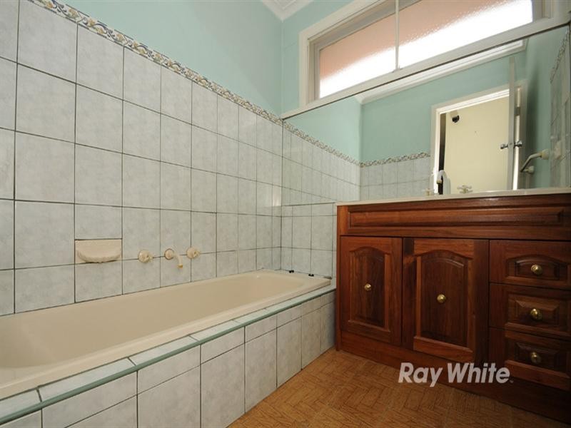 6 Briarfield Road, Noble Park North VIC 3174