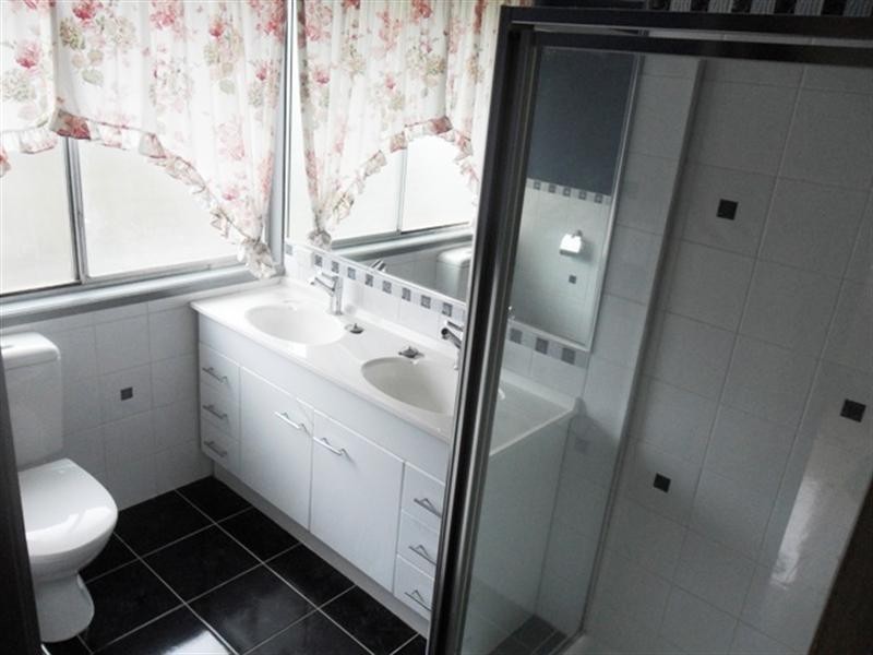 30 Aberdeen Drive, Dandenong North VIC 3175