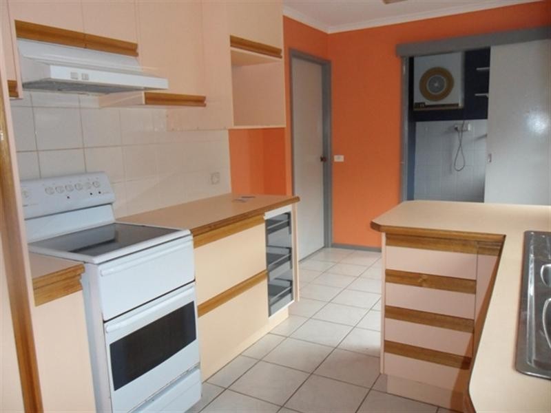 30 Aberdeen Drive, Dandenong North VIC 3175