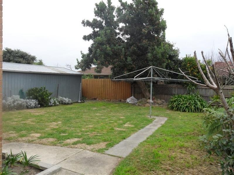 30 Aberdeen Drive, Dandenong North VIC 3175