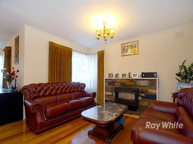 8 Victor Avenue, Dandenong North VIC 3175