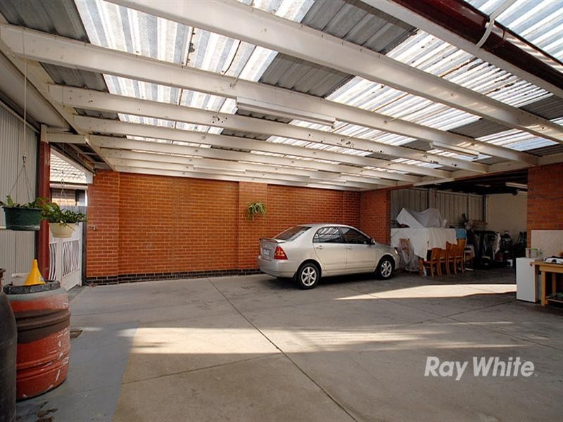 8 Victor Avenue, Dandenong North VIC 3175