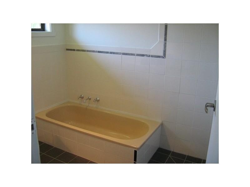 3 Cronulla Court, Keysborough VIC 3173