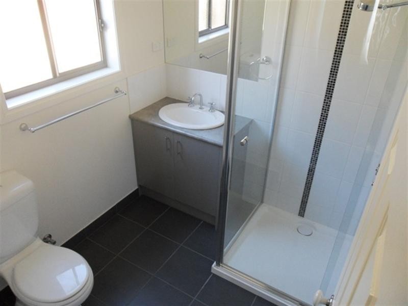 21 Evesham Street, Cranbourne North VIC 3977