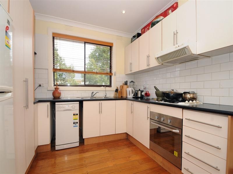 1/4 Dawn Avenue, Dandenong South VIC 3175