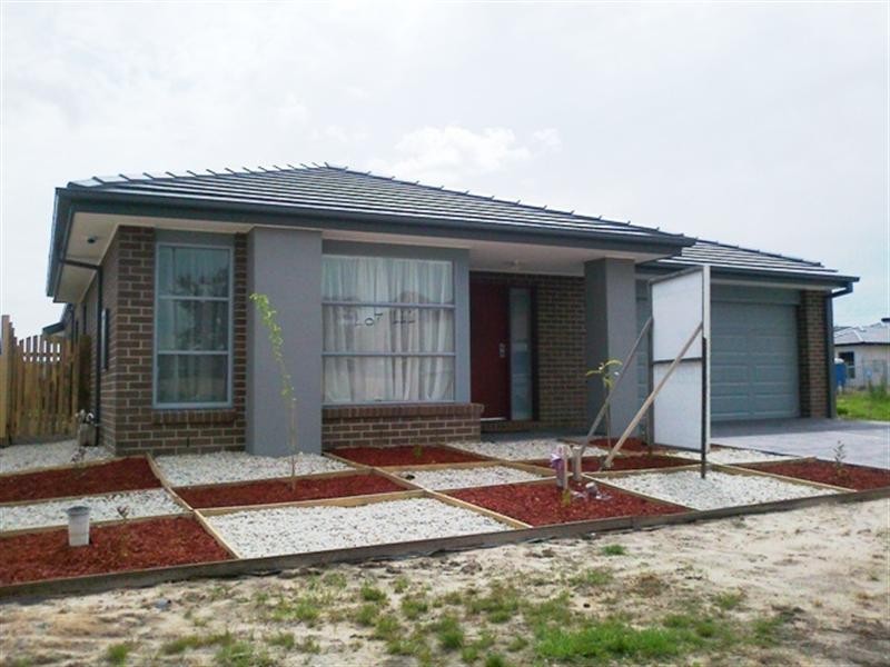 8 Rodina Terrace, Dandenong South VIC 3175