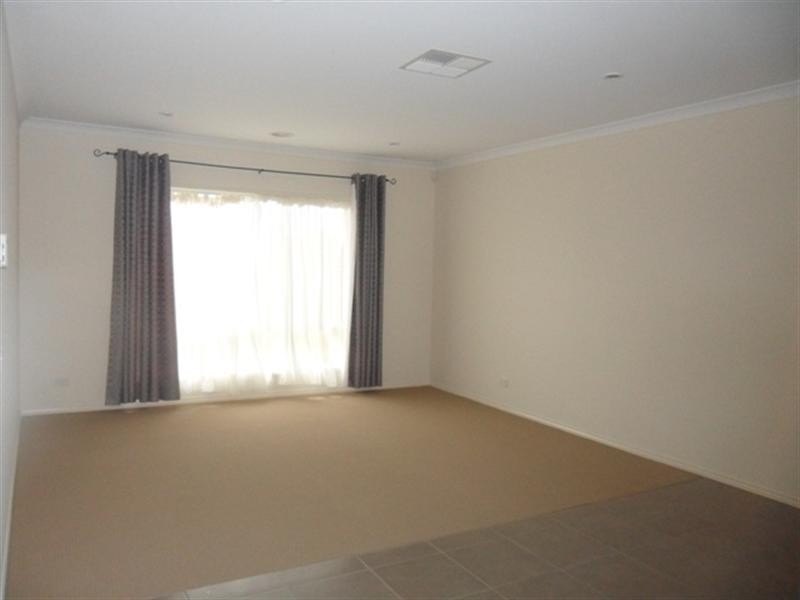 8 Rodina Terrace, Dandenong South VIC 3175