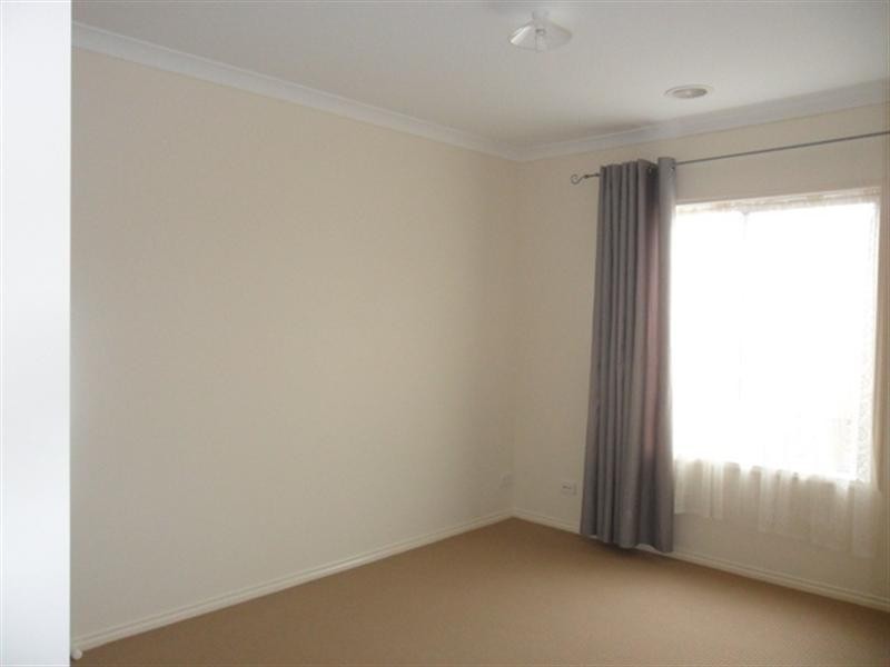 8 Rodina Terrace, Dandenong South VIC 3175