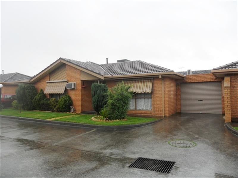 4/101-105 Athol Road, Springvale South VIC 3172