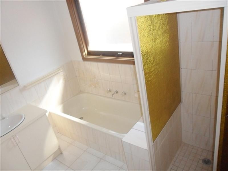 4/101-105 Athol Road, Springvale South VIC 3172