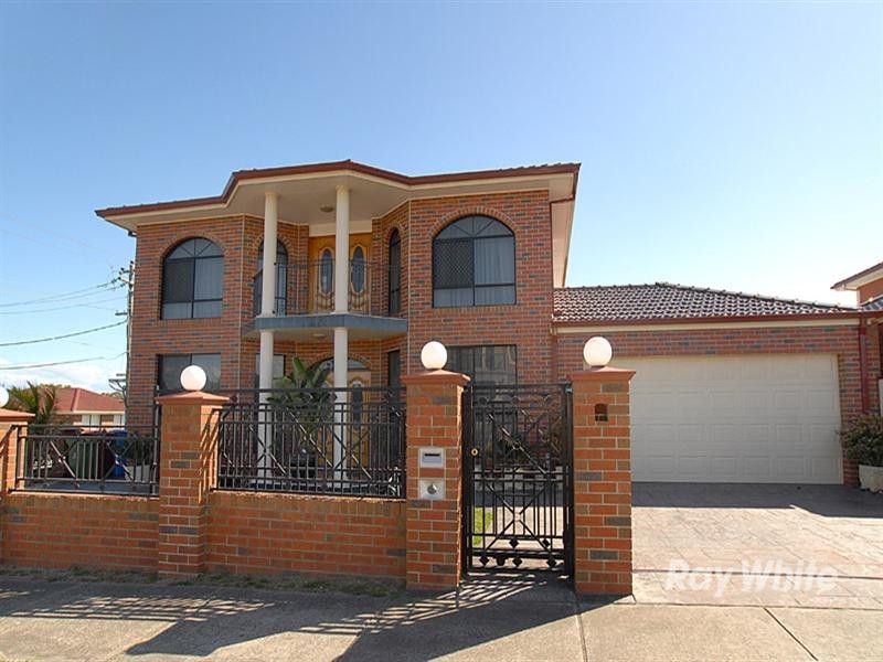 1 Sunrise Court, Springvale South VIC 3172