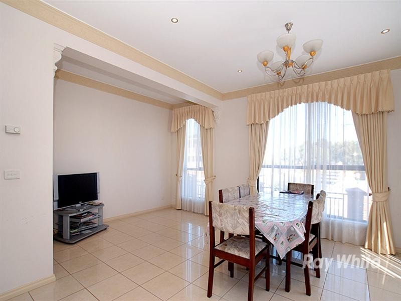 1 Sunrise Court, Springvale South VIC 3172