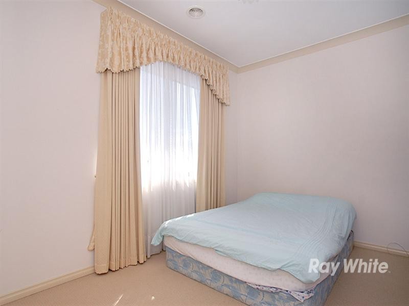 1 Sunrise Court, Springvale South VIC 3172