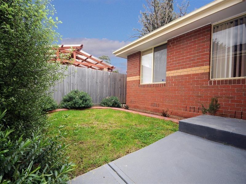 3/2 Ellt Crescent, Noble Park VIC 3174