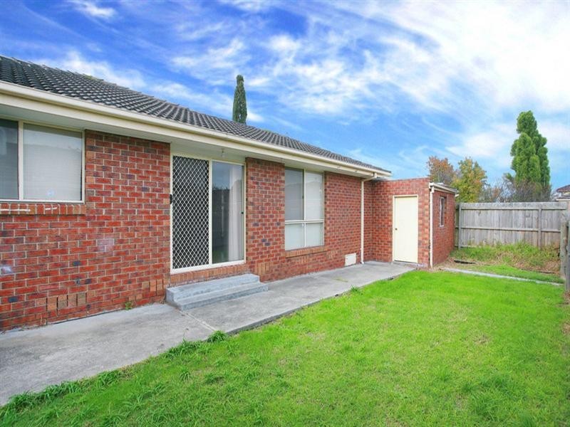 25 Wilma Avenue, Dandenong VIC 3175