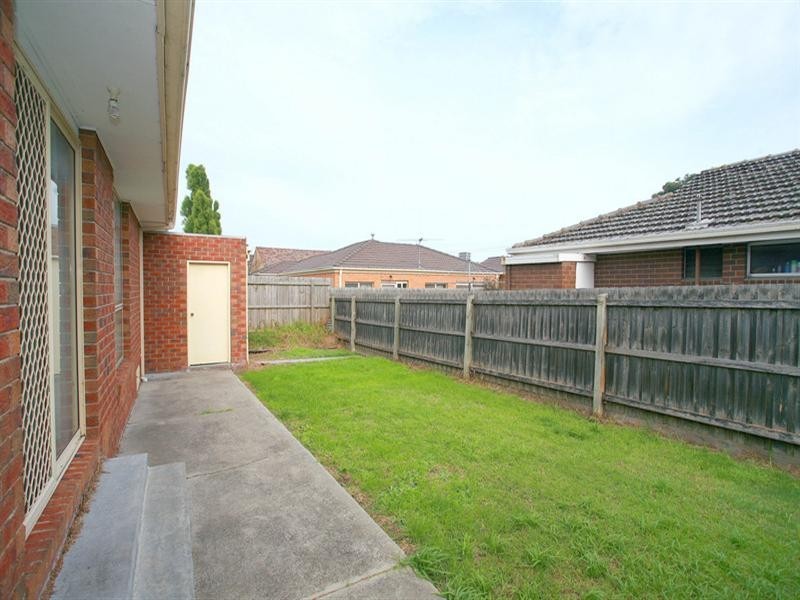 25 Wilma Avenue, Dandenong VIC 3175