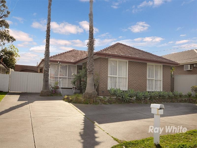 28 Shalimar Crescent, Dandenong North VIC 3175