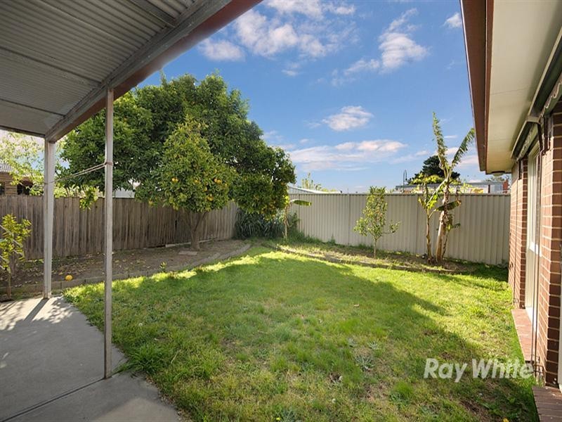 28 Shalimar Crescent, Dandenong North VIC 3175
