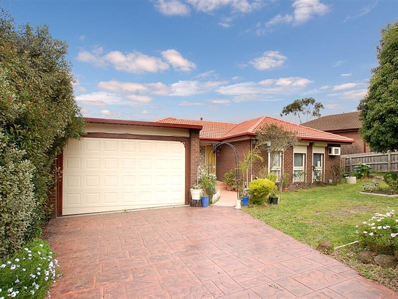 5 William Perry Close, Endeavour Hills VIC 3802