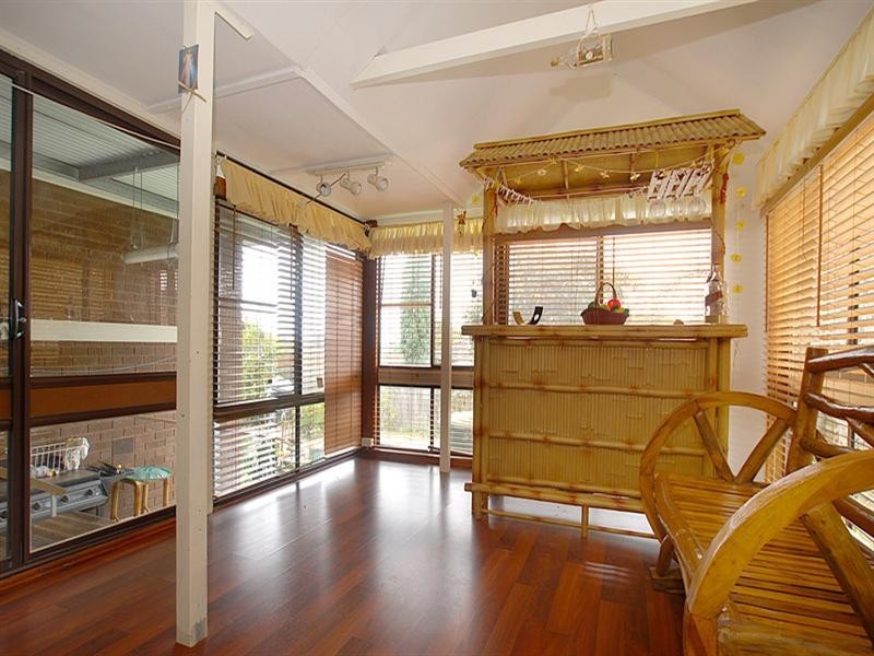 5 William Perry Close, Endeavour Hills VIC 3802