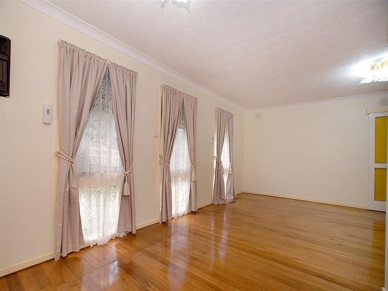 5 William Perry Close, Endeavour Hills VIC 3802